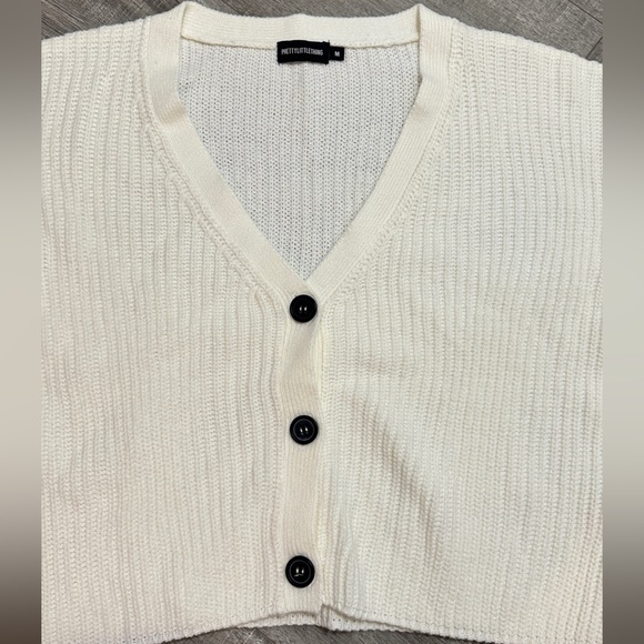 BUTTON UP CROPPED CARDIGAN - Medium - Picture 7 of 7
